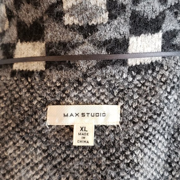 Long Warm Cardigan Sized XL Max Studio - Picture 4 of 8